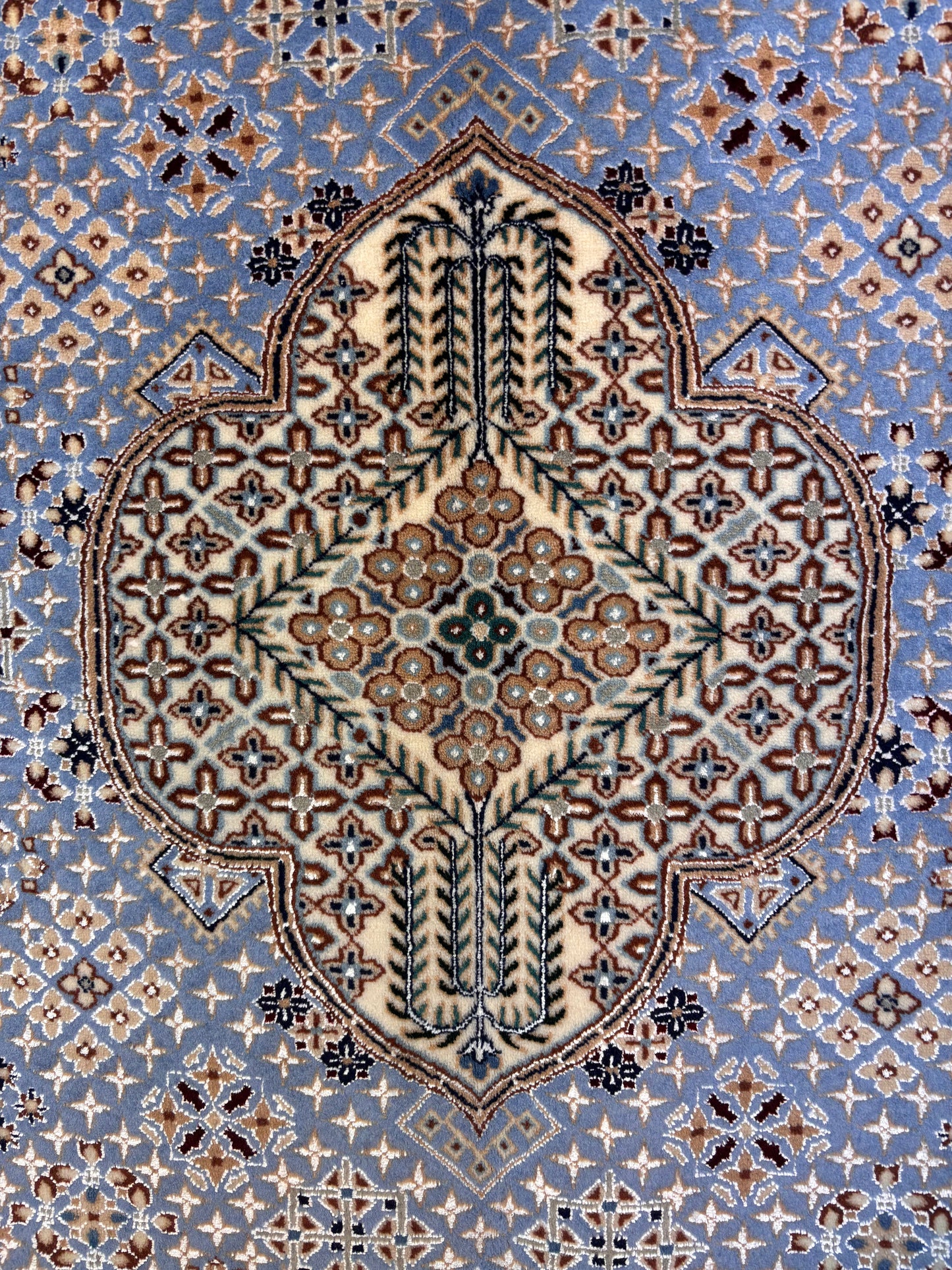 Persian Carpet Nain 6la (Habeibian)