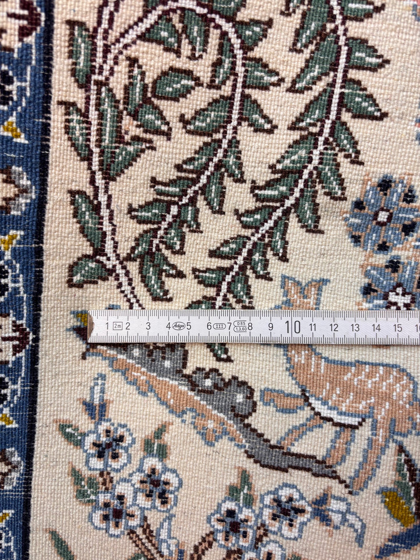 Persian Carpet Nain 9la (Habeibian)