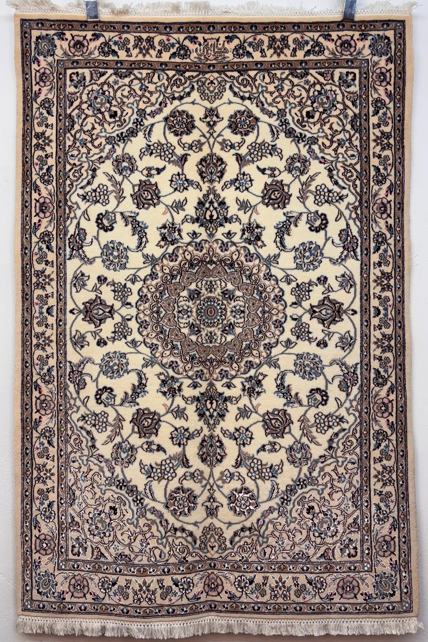 Persian Carpet Nain 9la (Habeibian)