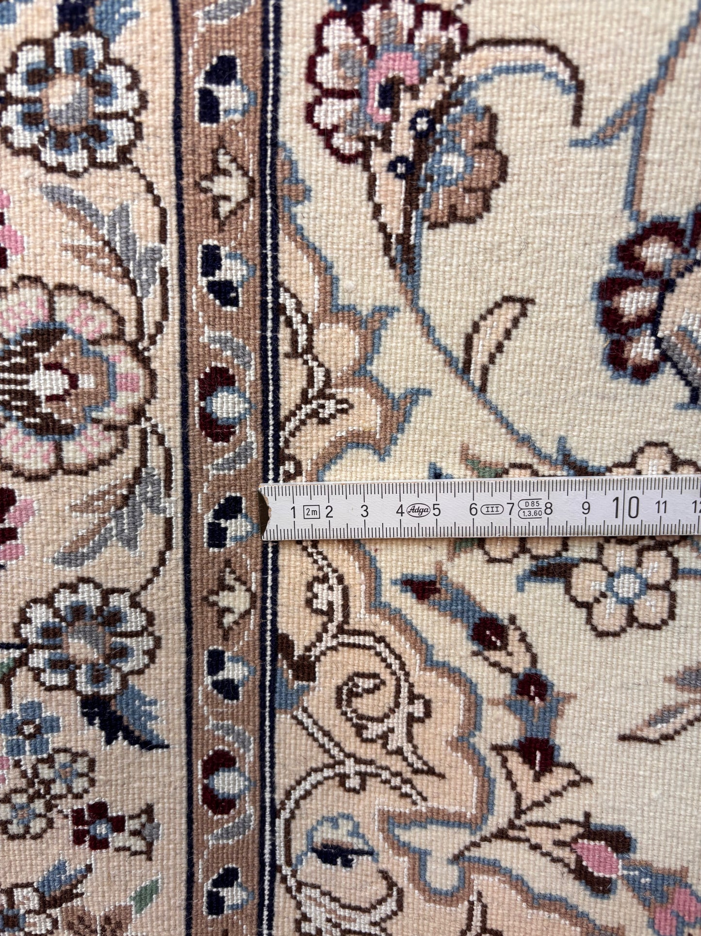 Persian Carpet Nain 9la (Habeibian)