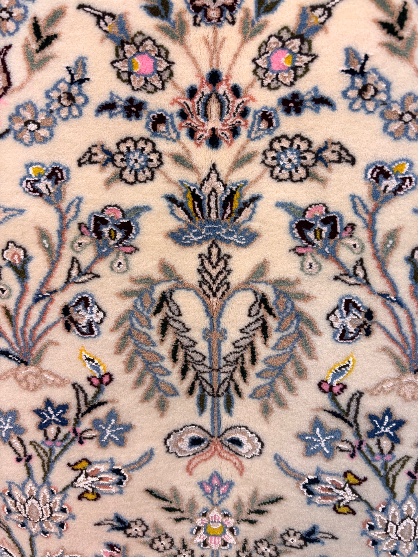 Persian Carpet Nain 9la (Habeibian)